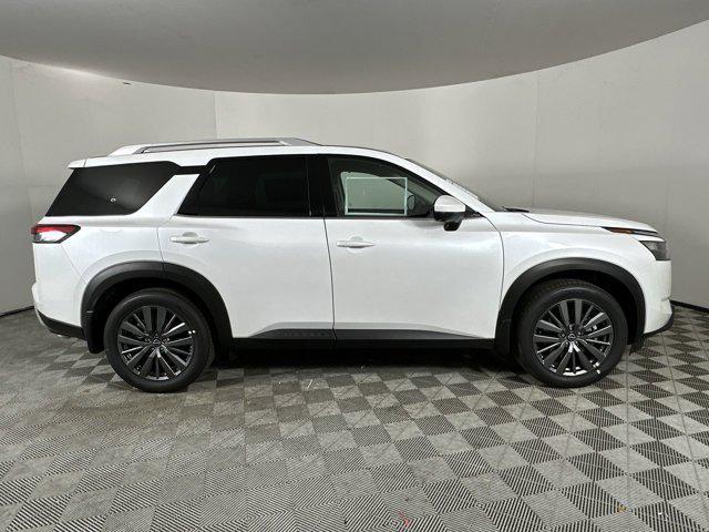 new 2025 Nissan Pathfinder car, priced at $45,073