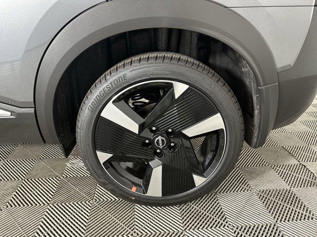 new 2025 Nissan Kicks car, priced at $27,752