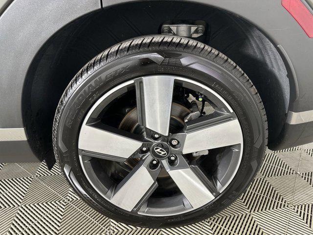 used 2024 Hyundai Santa Fe car, priced at $29,996