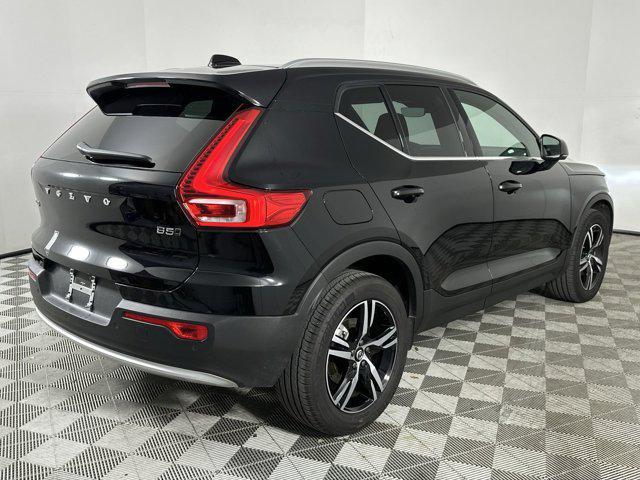used 2025 Volvo XC40 car, priced at $32,998