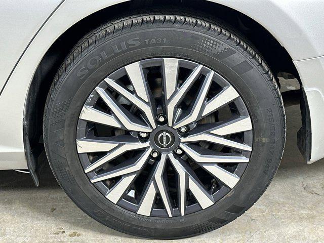 used 2023 Nissan Altima car, priced at $15,098