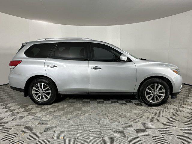 used 2016 Nissan Pathfinder car, priced at $7,598