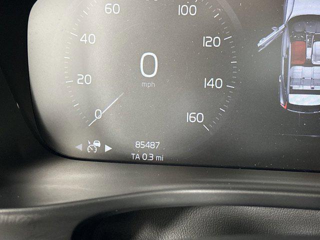 used 2022 Volvo XC40 car, priced at $16,998
