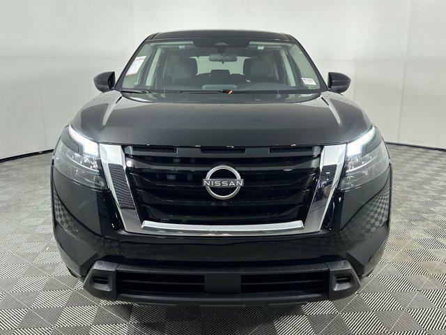 new 2025 Nissan Pathfinder car, priced at $36,300
