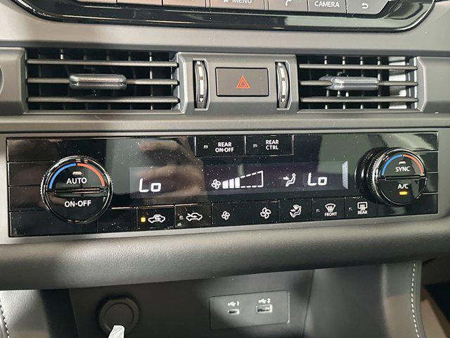 new 2025 Nissan Pathfinder car, priced at $36,300