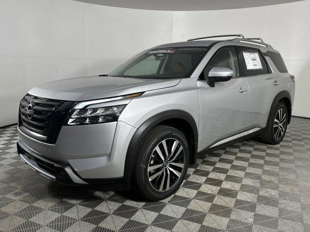 new 2025 Nissan Pathfinder car, priced at $46,782