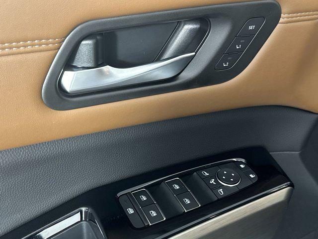 new 2025 Nissan Pathfinder car, priced at $46,782