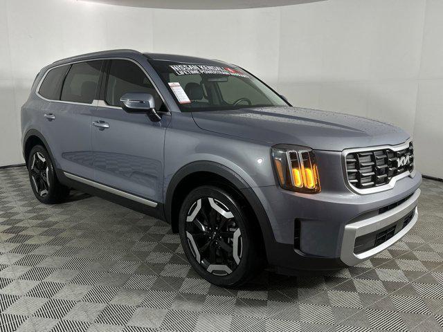 used 2024 Kia Telluride car, priced at $32,998