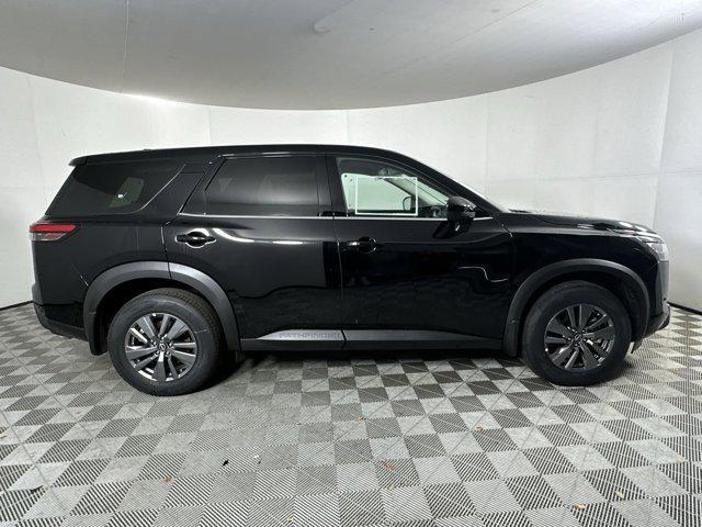 new 2025 Nissan Pathfinder car, priced at $36,221