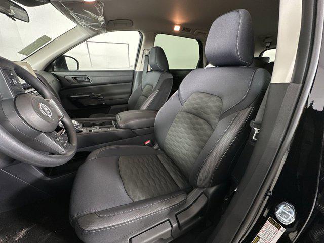 new 2025 Nissan Pathfinder car, priced at $36,221