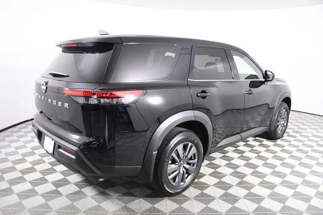 new 2025 Nissan Pathfinder car, priced at $33,221