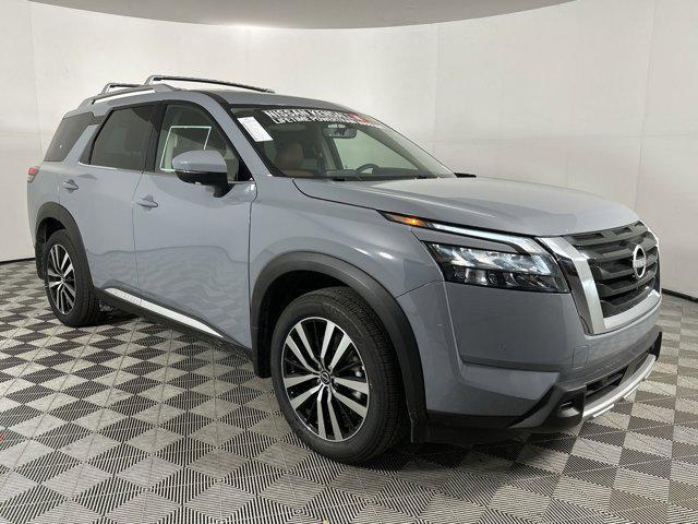new 2025 Nissan Pathfinder car, priced at $48,943
