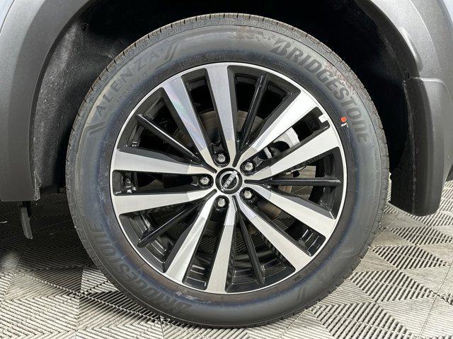 new 2025 Nissan Pathfinder car, priced at $48,943