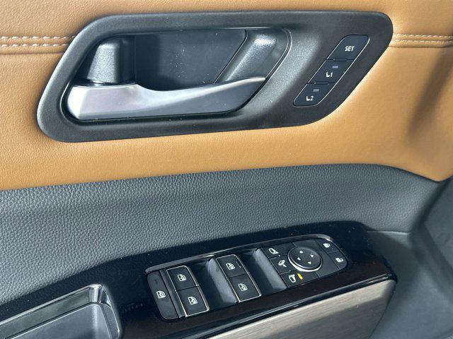 new 2025 Nissan Pathfinder car, priced at $48,943