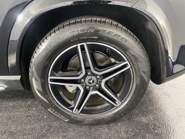 used 2024 Mercedes-Benz GLE 450 car, priced at $59,998