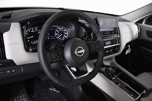 new 2024 Nissan Pathfinder car, priced at $35,999