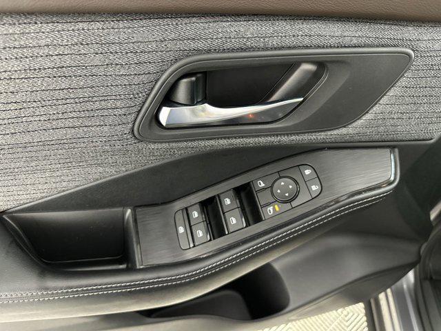 used 2023 Nissan Rogue car, priced at $22,998