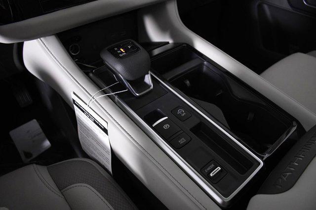 new 2025 Nissan Pathfinder car, priced at $41,395