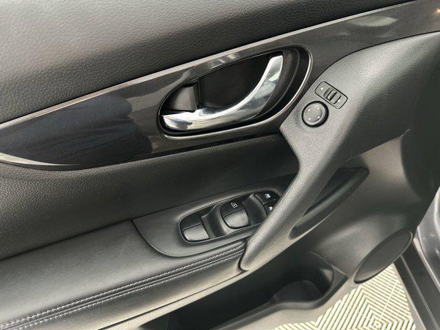 used 2018 Nissan Rogue car, priced at $13,498