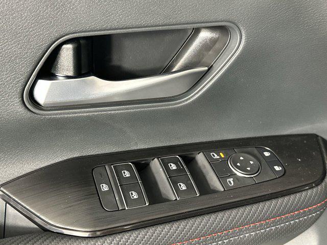 new 2025 Nissan Kicks car, priced at $29,921