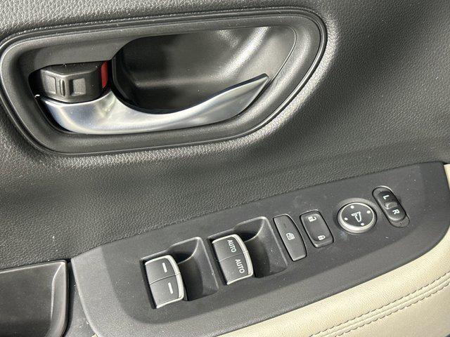 used 2025 Honda HR-V car, priced at $24,798