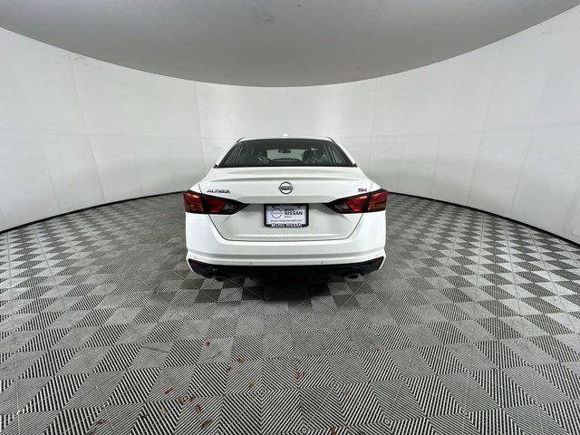 new 2025 Nissan Altima car, priced at $29,850