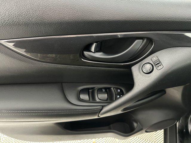 used 2019 Nissan Rogue car, priced at $13,998