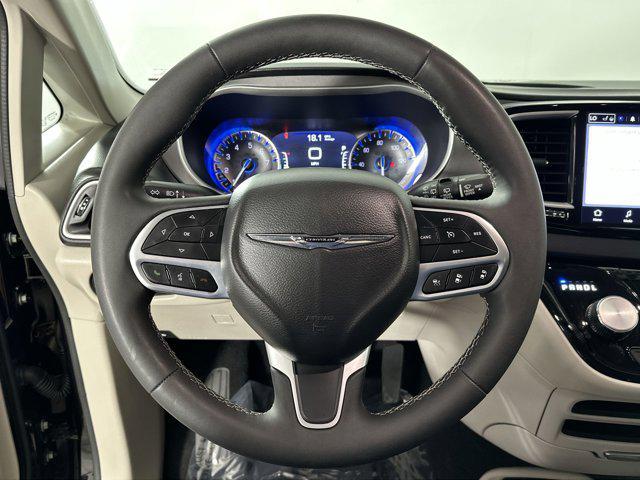 used 2024 Chrysler Pacifica car, priced at $25,998