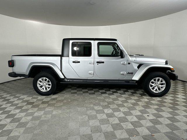 used 2023 Jeep Gladiator car, priced at $25,298