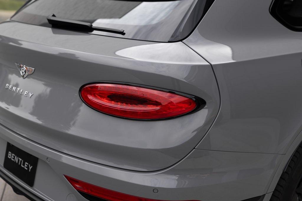 used 2023 Bentley Bentayga car, priced at $165,037