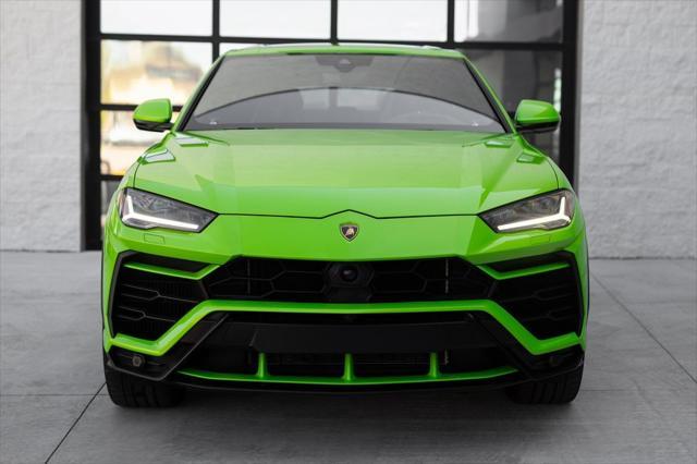 used 2022 Lamborghini Urus car, priced at $249,430