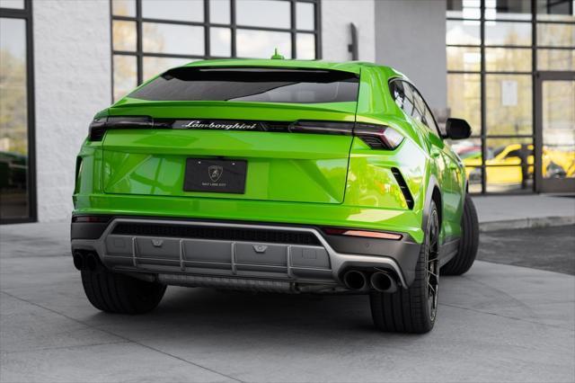 used 2022 Lamborghini Urus car, priced at $249,430