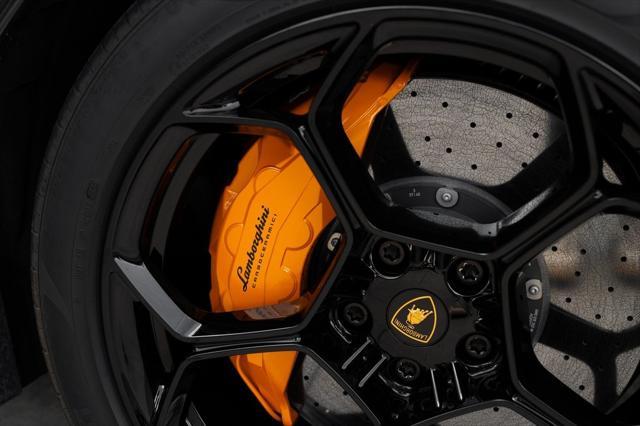 used 2024 Lamborghini Urus car, priced at $303,677