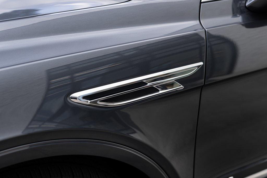 used 2021 Bentley Bentayga car, priced at $133,744