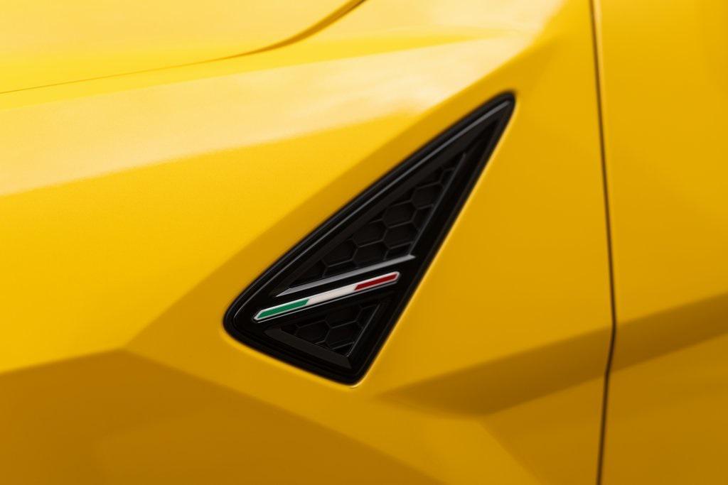 used 2023 Lamborghini Urus car