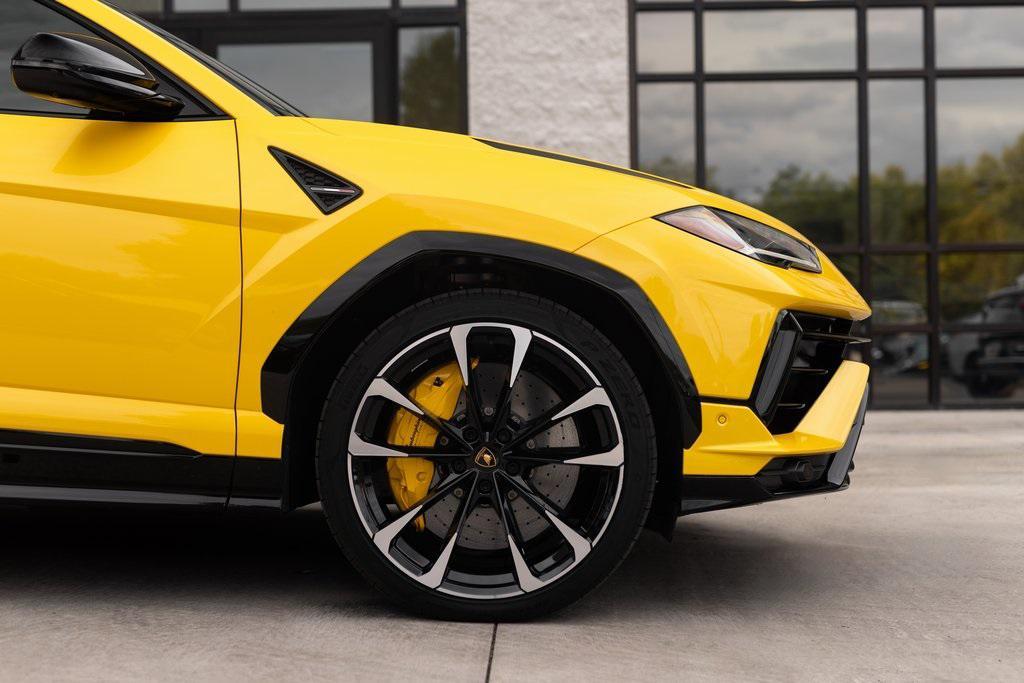 used 2023 Lamborghini Urus car