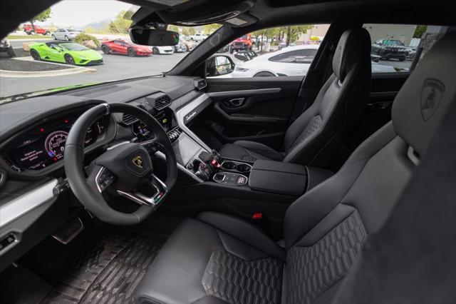 used 2021 Lamborghini Urus car, priced at $225,630