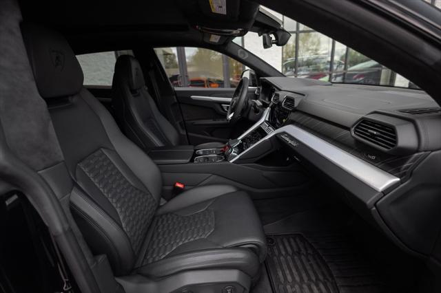 used 2021 Lamborghini Urus car, priced at $239,936