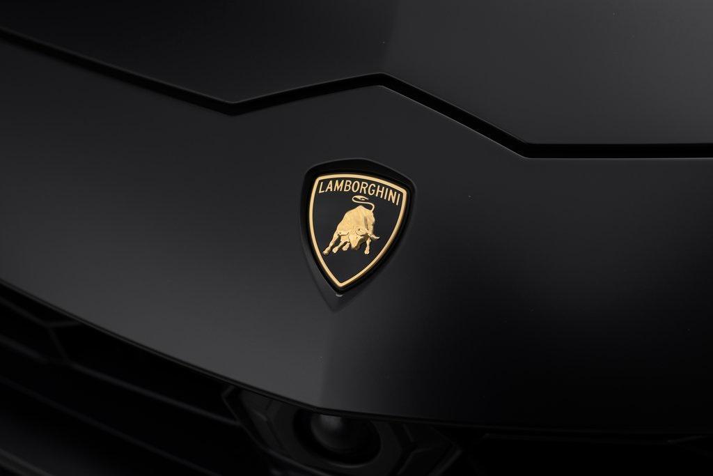 used 2022 Lamborghini Urus car