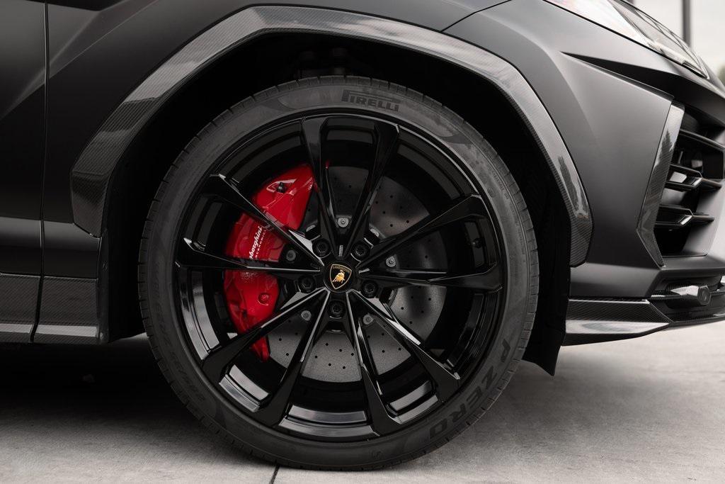 used 2022 Lamborghini Urus car