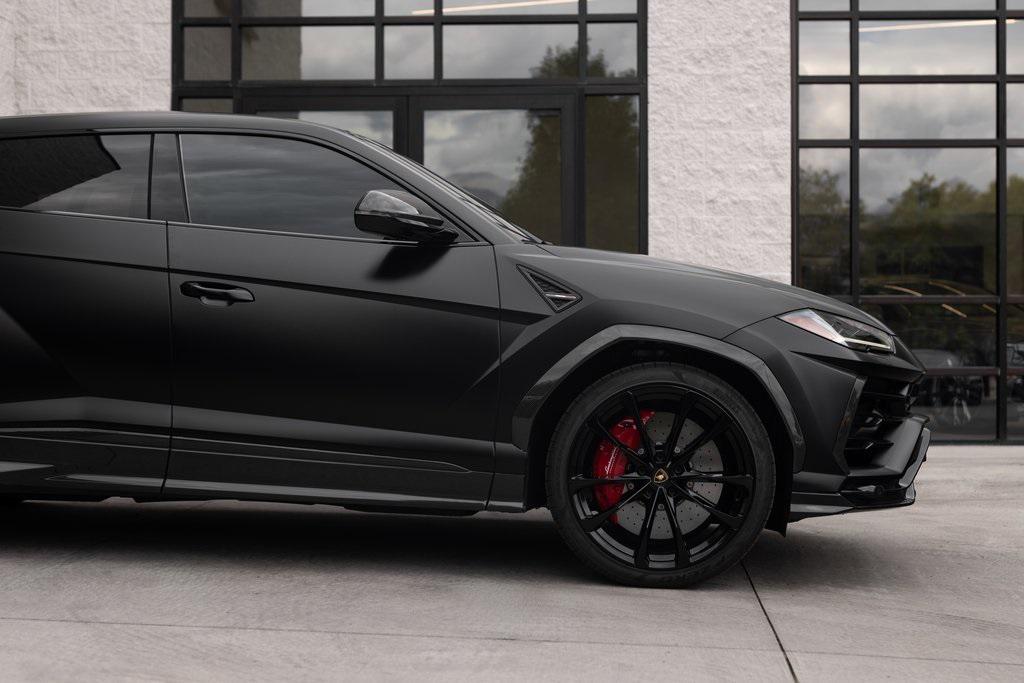 used 2022 Lamborghini Urus car