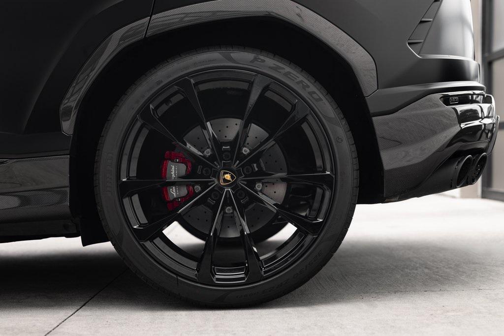 used 2022 Lamborghini Urus car