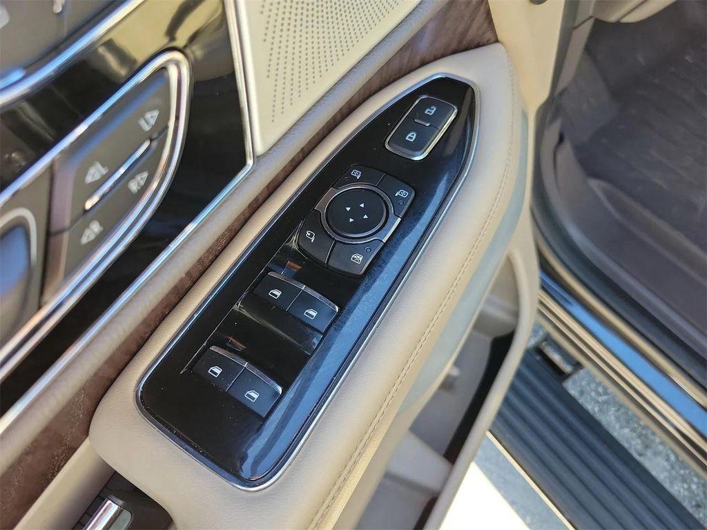 used 2024 Lincoln Navigator car, priced at $76,295