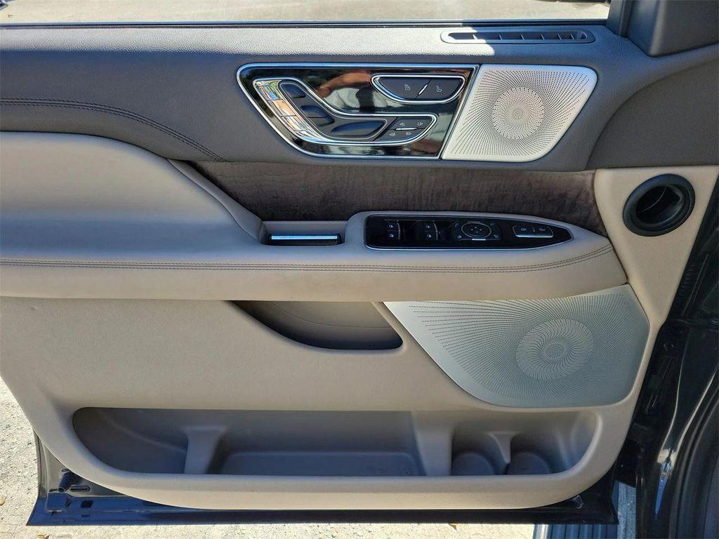 used 2024 Lincoln Navigator car, priced at $76,295