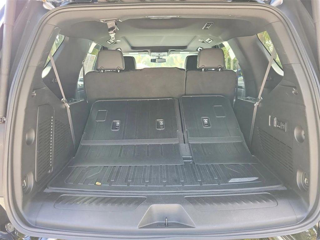 used 2022 GMC Yukon car, priced at $51,195
