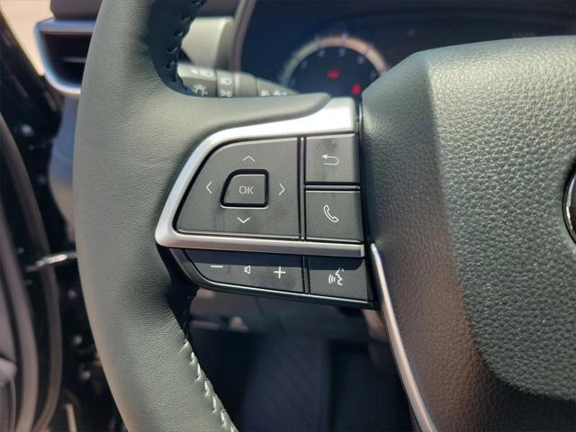 new 2025 Toyota Highlander car, priced at $41,969