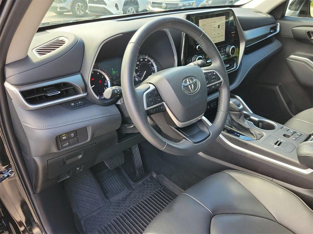 used 2024 Toyota Highlander car, priced at $36,945