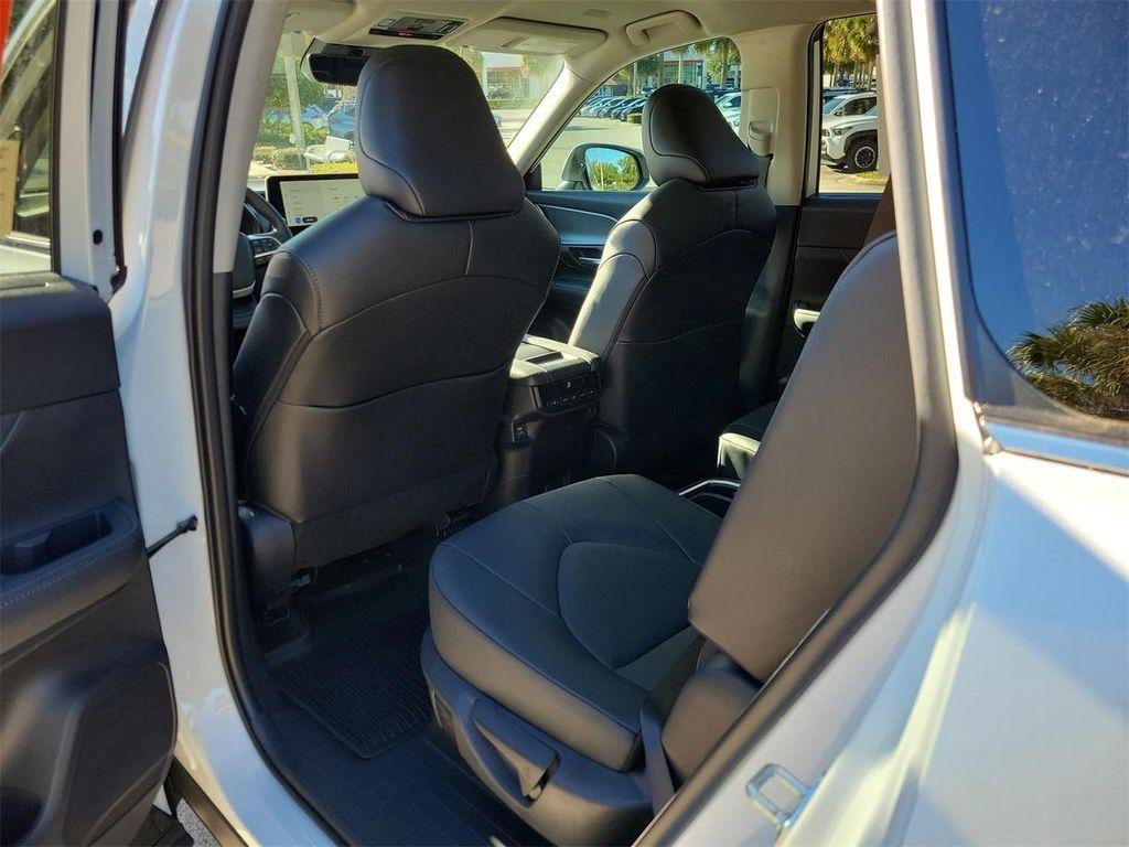 new 2026 Toyota Grand Highlander Hybrid car, priced at $49,602