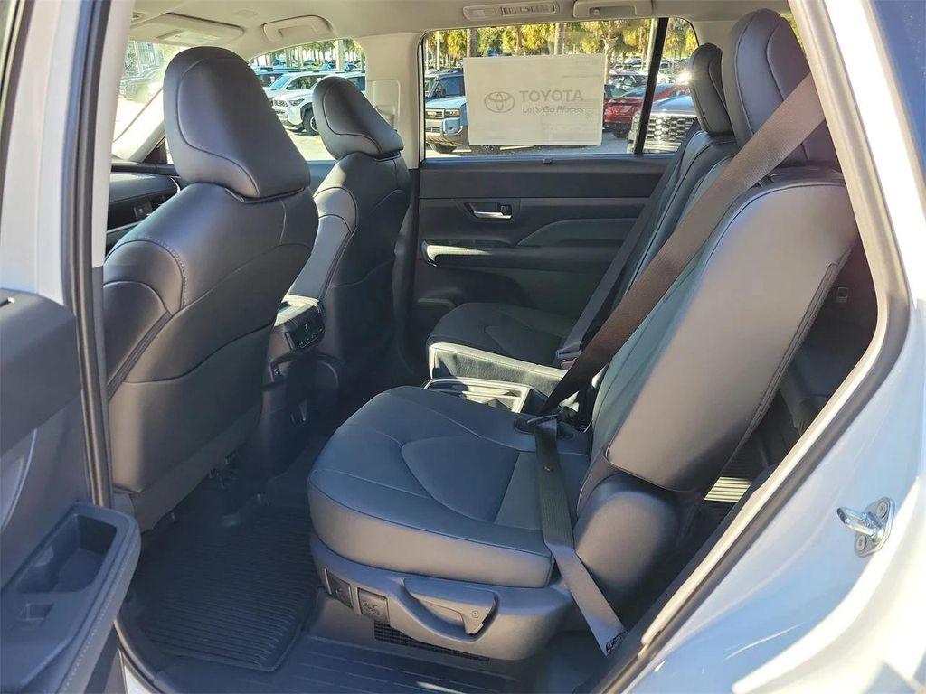 new 2026 Toyota Grand Highlander Hybrid car, priced at $49,602