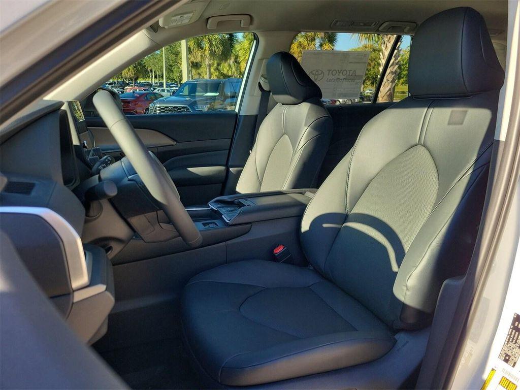 new 2026 Toyota Grand Highlander Hybrid car, priced at $49,602